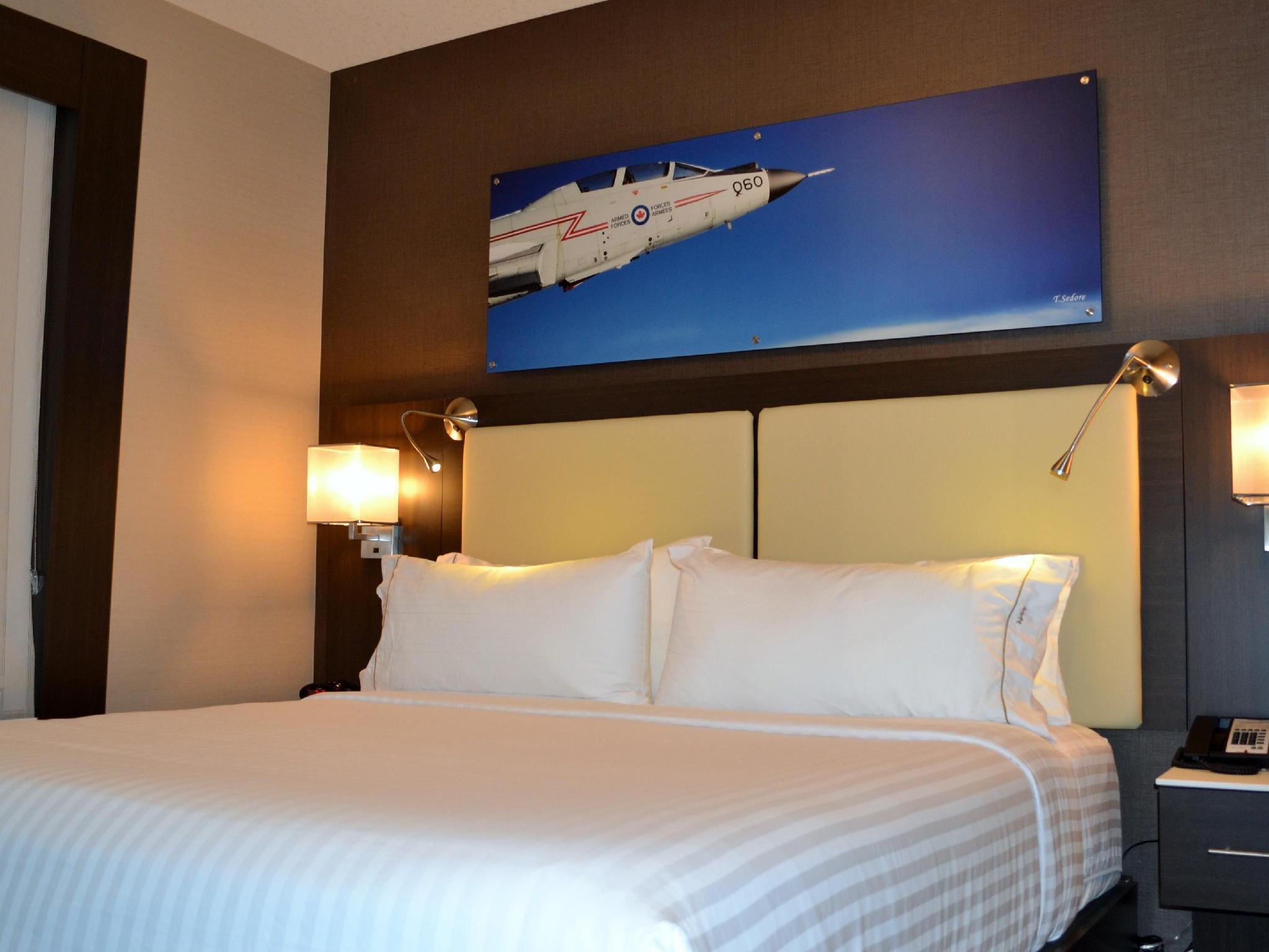 Holiday Inn Express & Suites Cold Lake By Ihg Esterno foto