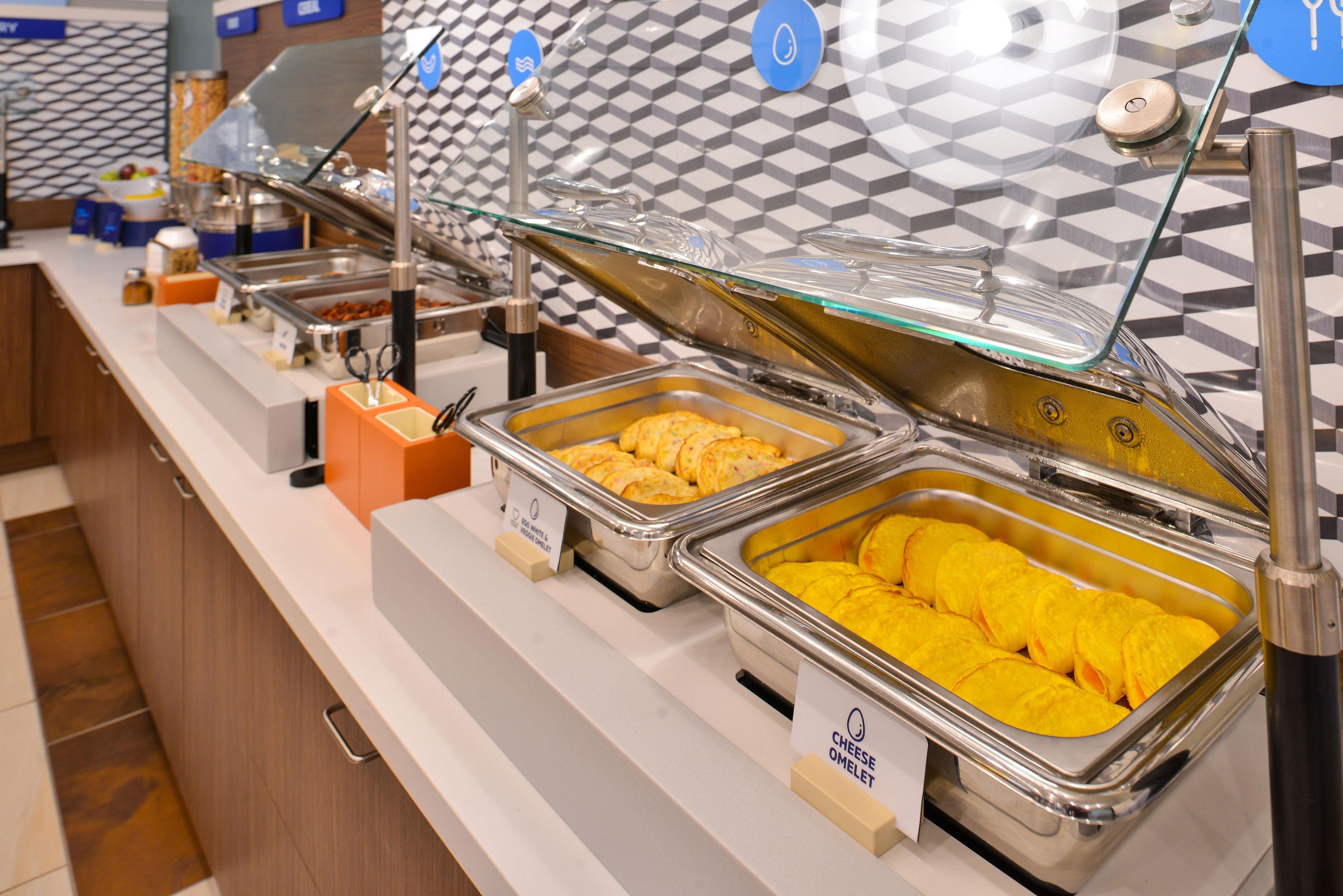 Holiday Inn Express & Suites Cold Lake By Ihg Esterno foto